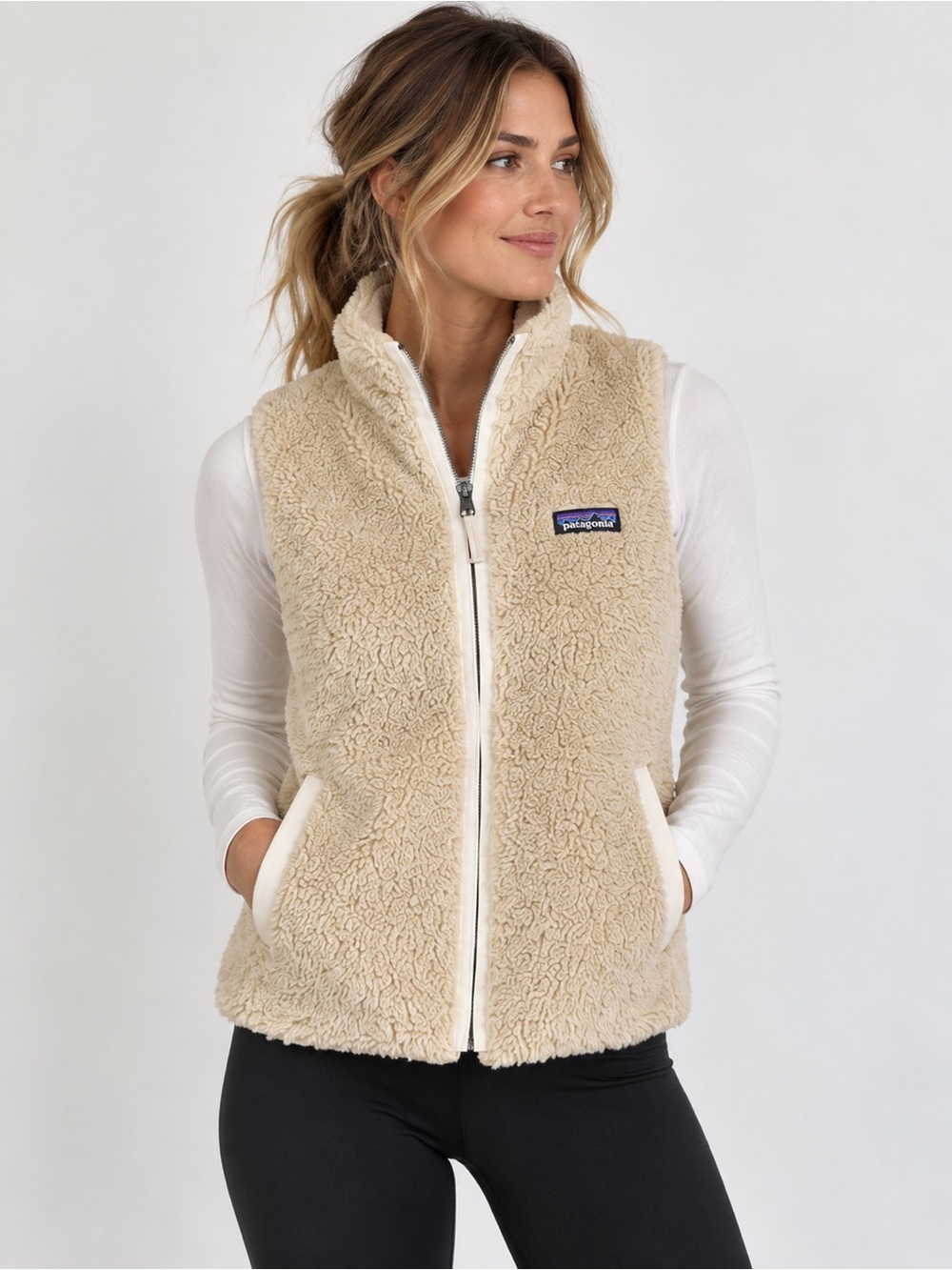 Patagonia Women’s Reversible Sherpa Fleece Vest Tan Cream Size Medium